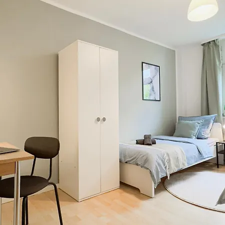 Bege Team Base * إسن