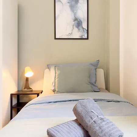 Bege Team Base Apartament *